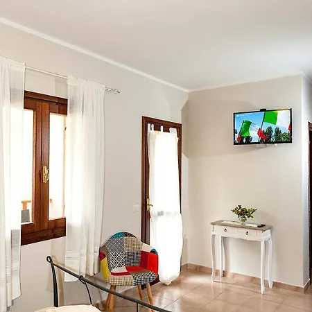 Lu Lioni Rooms San Teodoro  Exterior photo
