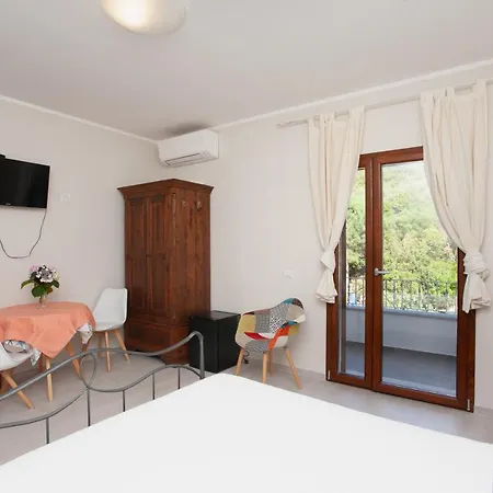 Lu Lioni Rooms San Teodoro  Exterior photo