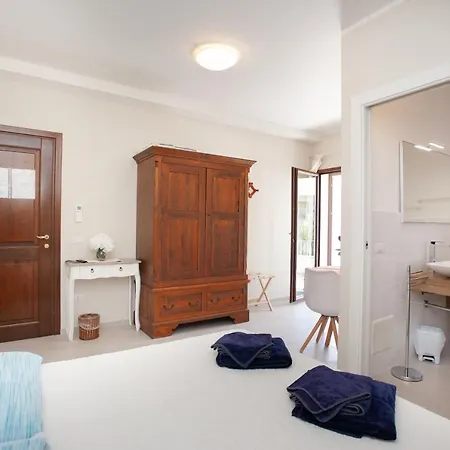 Lu Lioni Rooms San Teodoro  Exterior photo